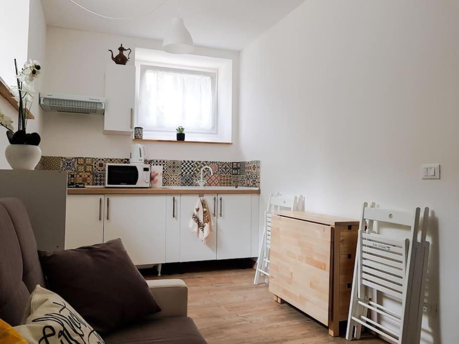 Thekeystudio, Studio Beige Nel Centro, 4 Minuti Dal Mare Bordighera Εξωτερικό φωτογραφία